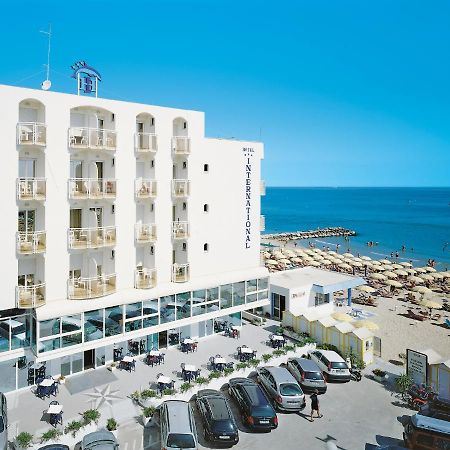 Hotel International Direttamente Sulla Sabbia 米萨诺阿德里亚蒂科 外观 照片